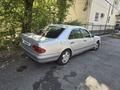 Mercedes-Benz E 230 1997 года за 1 800 000 тг. в Алматы – фото 4
