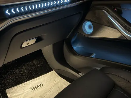 BMW X7 2025 года за 88 500 000 тг. в Астана – фото 12