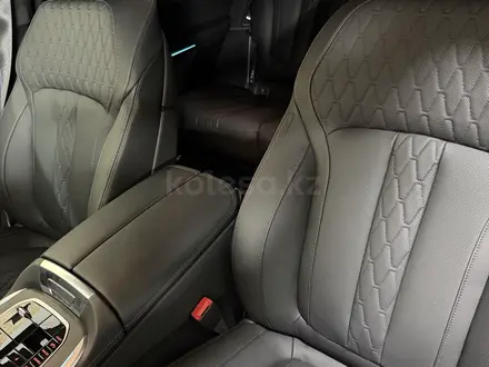 BMW X7 2025 года за 88 500 000 тг. в Астана – фото 22