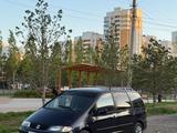 SEAT Alhambra 2000 года за 1 500 000 тг. в Астана – фото 3
