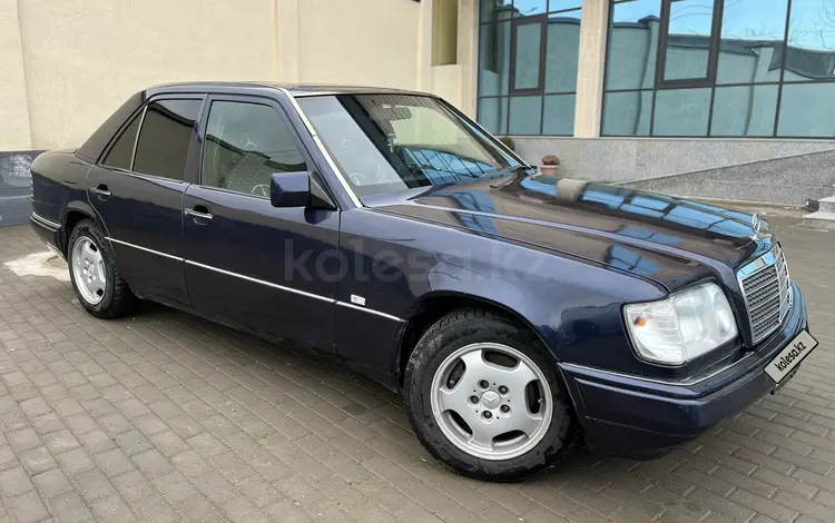 Mercedes-Benz E 200 1995 годаүшін2 400 000 тг. в Шымкент