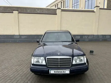 Mercedes-Benz E 200 1995 года за 2 400 000 тг. в Шымкент – фото 4