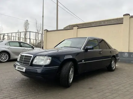 Mercedes-Benz E 200 1995 года за 2 400 000 тг. в Шымкент – фото 8