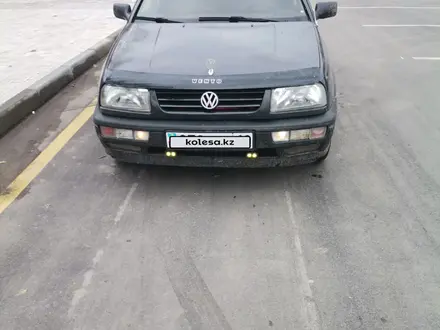 Volkswagen Vento 1995 года за 1 250 000 тг. в Рудный – фото 2