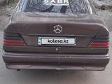 Mercedes-Benz E 230 1989 годаүшін800 000 тг. в Петропавловск – фото 2