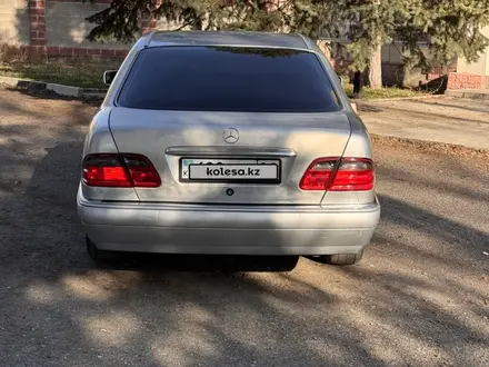 Mercedes-Benz E 430 1998 года за 3 250 000 тг. в Алматы – фото 6