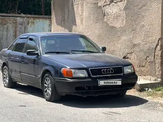 Audi 100