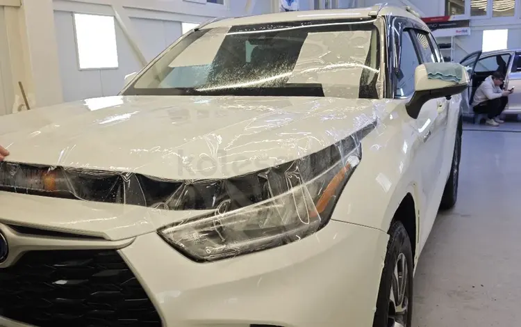 Защита кузова автомобиля покрытие защитной антигравийной пленкой в Алматы