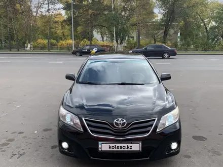 Toyota Camry 2010 года за 7 400 000 тг. в Павлодар