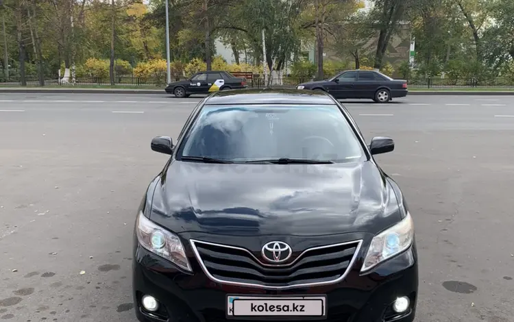 Toyota Camry 2010 года за 7 400 000 тг. в Павлодар