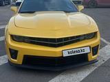 Chevrolet Camaro 2012 годаүшін6 200 000 тг. в Караганда – фото 2