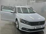 Volkswagen Passat 2017 года за 7 000 000 тг. в Астана – фото 2