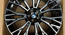 Оригинальные диски от Bmw X7 за 1 350 000 тг. в Астана – фото 2