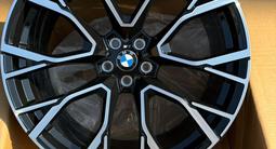 Оригинальные диски от Bmw X7 за 1 350 000 тг. в Астана – фото 5