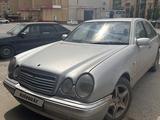 Mercedes-Benz E 230 1995 годаүшін1 300 000 тг. в Актобе – фото 2