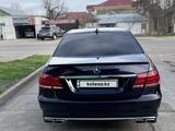 Mercedes-Benz E 200 2011 годаүшін9 500 000 тг. в Тараз – фото 3