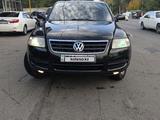 Volkswagen Touareg 2005 годаfor4 900 000 тг. в Алматы – фото 4