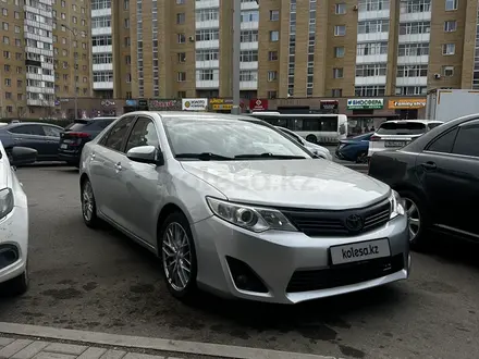 Toyota Camry 2014 года за 7 800 000 тг. в Астана – фото 10