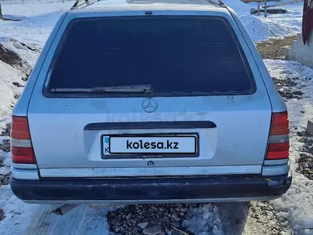 Mercedes-Benz E 230 1989 года за 1 500 000 тг. в Сарыозек – фото 2