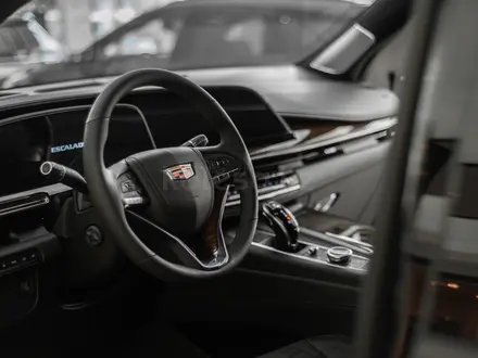 Cadillac Escalade Sport Platinum ESV 2023 годаүшін95 000 000 тг. в Атырау – фото 25