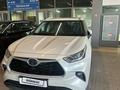 Toyota Highlander 2022 годаfor26 700 000 тг. в Астана