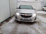 Chevrolet Cruze 2014 года за 3 800 000 тг. в Атырау – фото 2