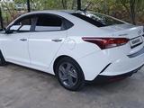 Hyundai Accent 2021 года за 8 000 000 тг. в Шымкент – фото 4