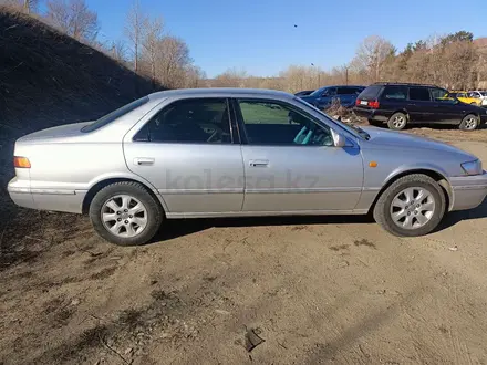 Toyota Camry 1997 года за 3 000 000 тг. в Усть-Каменогорск – фото 3