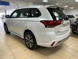 Mitsubishi Outlander 2022 годаүшін13 090 000 тг. в Актау – фото 5