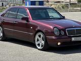 Mercedes-Benz E 320 1998 года за 2 900 000 тг. в Караганда – фото 3