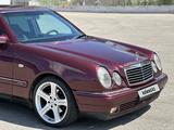 Mercedes-Benz E 320 1998 года за 2 900 000 тг. в Караганда – фото 5