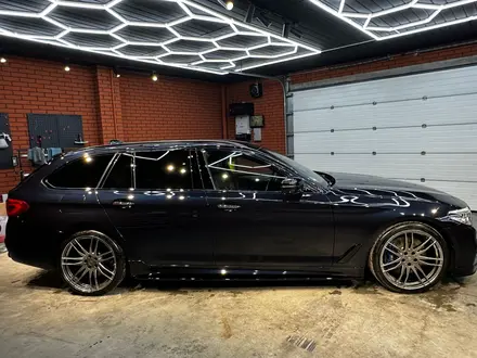 BMW 540 2018 годаүшін21 000 000 тг. в Алматы – фото 3