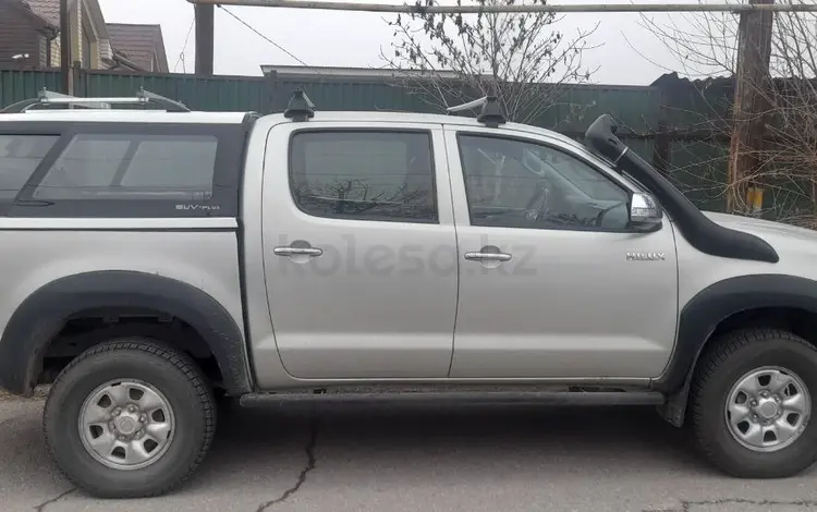 Toyota Hilux 2013 года за 11 300 000 тг. в Шымкент