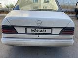 Mercedes-Benz E 230 1990 года за 1 700 000 тг. в Костанай