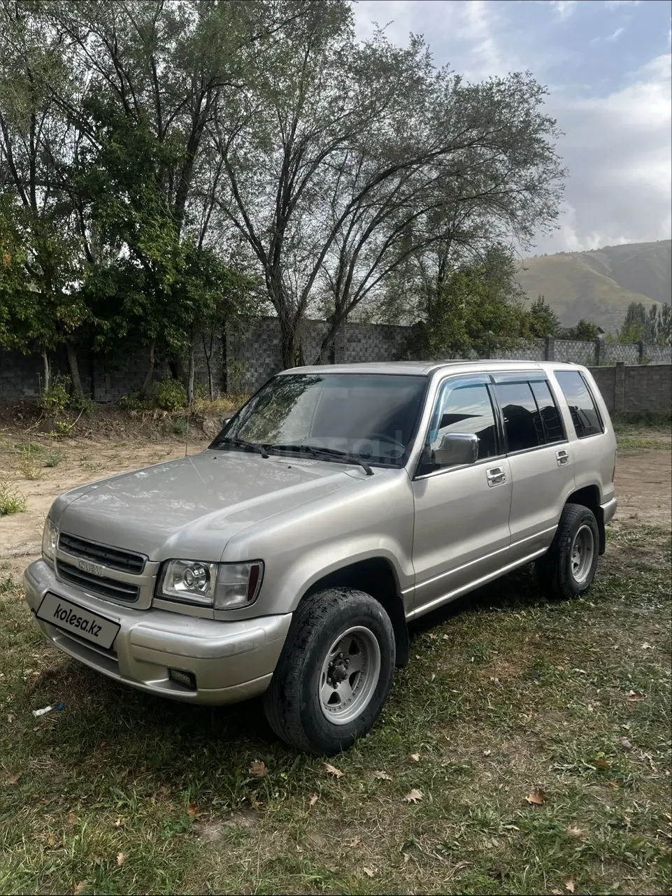 Isuzu Trooper, 2003