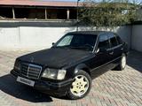 Mercedes-Benz E 220 1994 годаfor1 750 000 тг. в Алматы