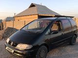 Volkswagen Sharan 1996 годаүшін1 350 000 тг. в Шымкент – фото 3