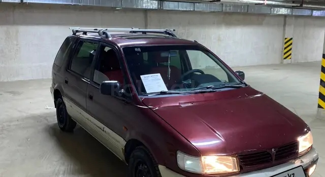 Mitsubishi Space Wagon, 1995
