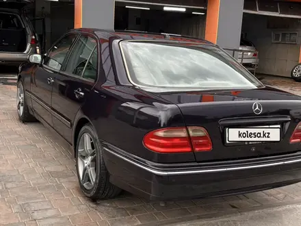 Mercedes-Benz E 320 2002 года за 5 200 000 тг. в Алматы – фото 7