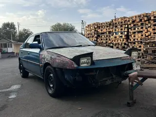 Mazda 323, 1992