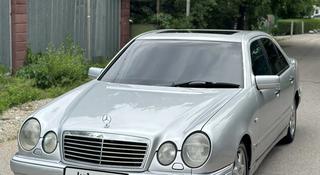 Mercedes-Benz E 320 1998 года за 3 300 000 тг. в Алматы