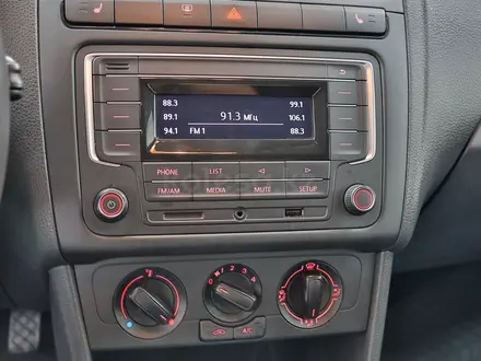 Volkswagen Polo 2019 года за 5 790 000 тг. в Алматы – фото 13
