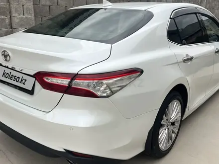 Toyota Camry 2019 года за 13 200 000 тг. в Шымкент – фото 7