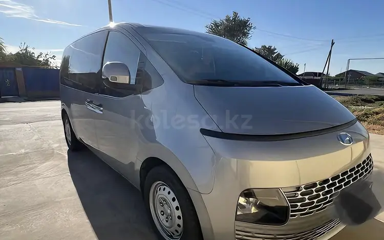 Hyundai Staria 2022 года за 18 500 000 тг. в Атырау