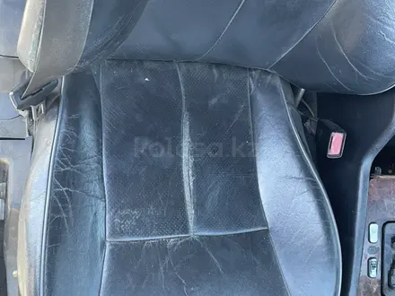 Салон Кожаный Mercedes 210-й Сидения Дверные Карты Обшивки за 200 000 тг. в Караганда – фото 10