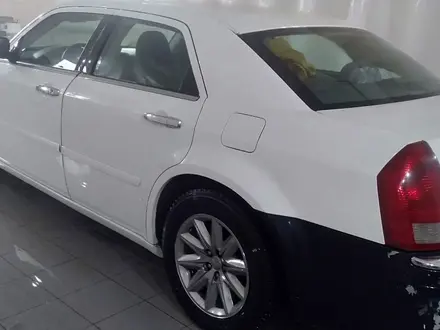 Chrysler 300C 2005 года за 1 625 000 тг. в Атырау