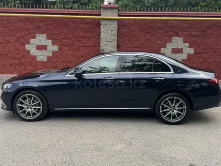 Mercedes-Benz E 300 2021 года за 28 000 000 тг. в Алматы – фото 3
