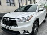 Toyota Highlander 2016 года за 11 300 000 тг. в Алматы