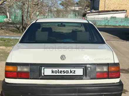 Volkswagen Passat 1993 года за 1 400 000 тг. в Караганда – фото 2