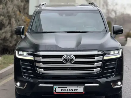 Toyota Land Cruiser 2023 года за 57 500 000 тг. в Алматы – фото 9